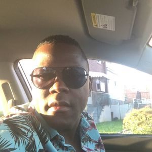 Meet your Posher, Max